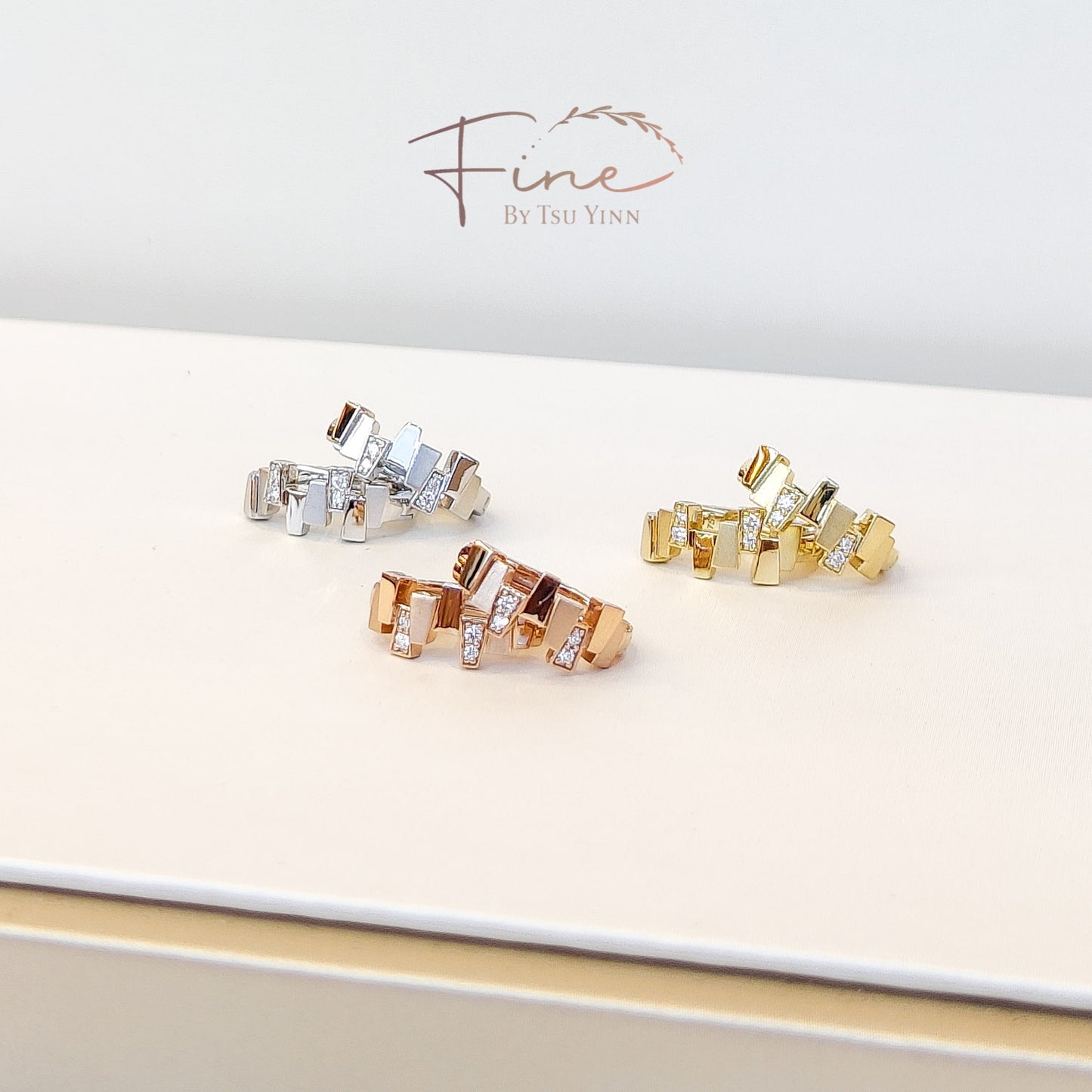 Leigh Double-Sided Huggies in Yellow Gold