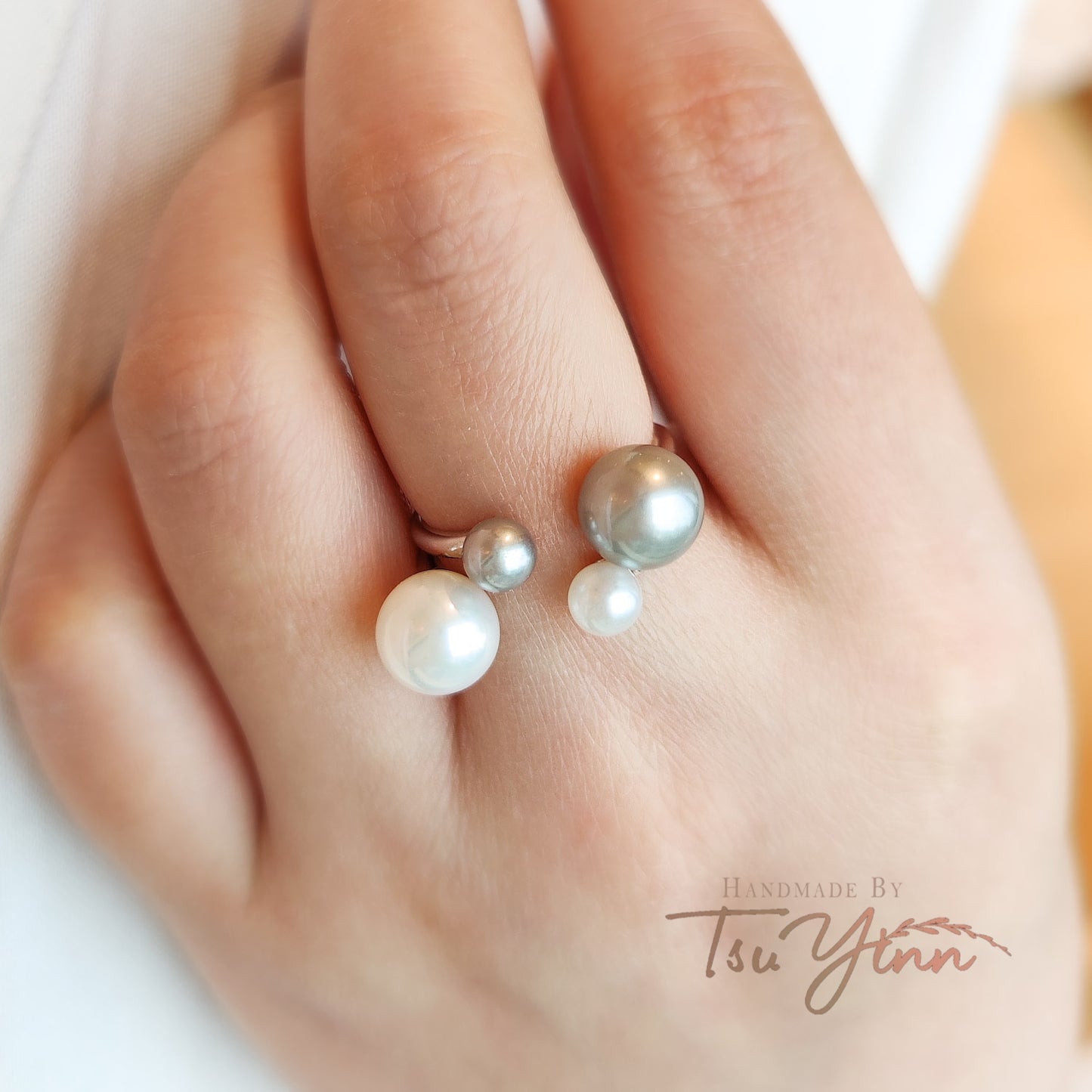 Pearl Baubles Open Ring (Grey)