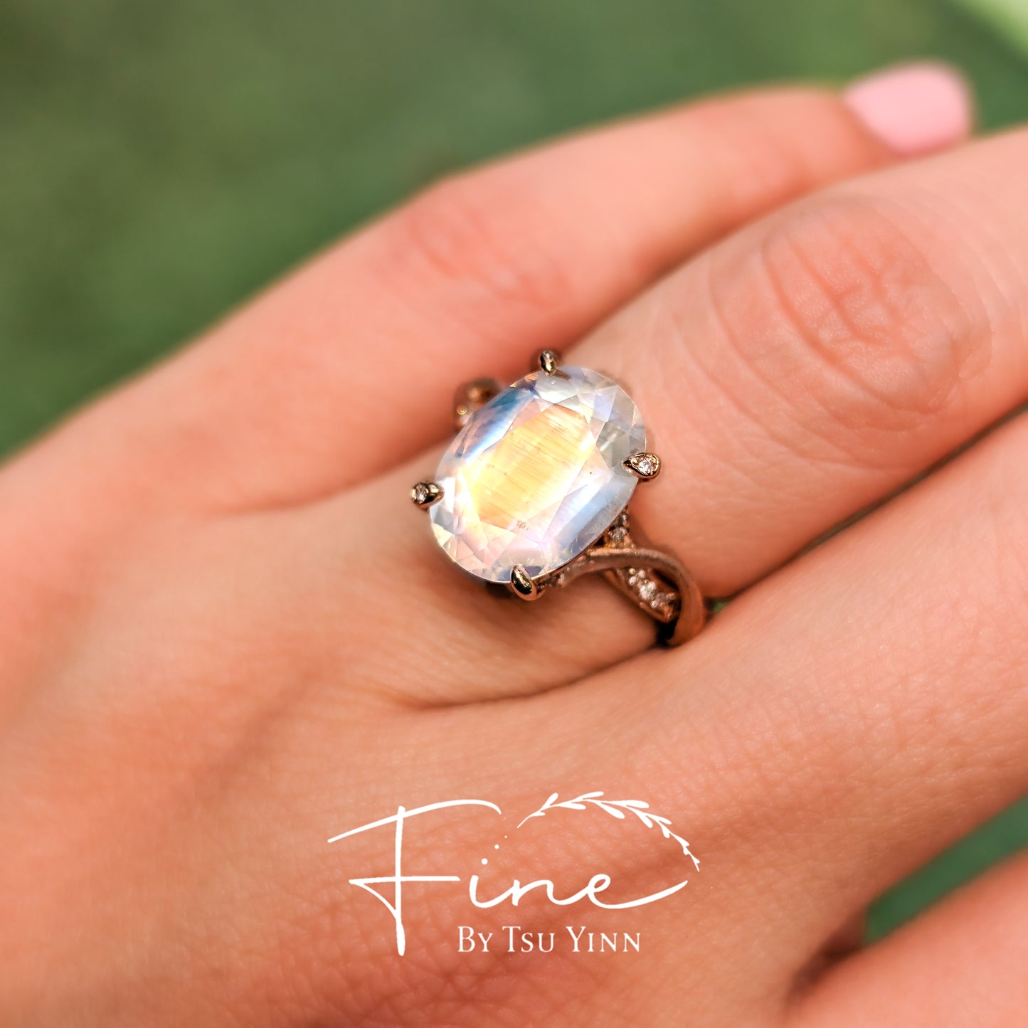 FBTY Zee Ring with Moonstone