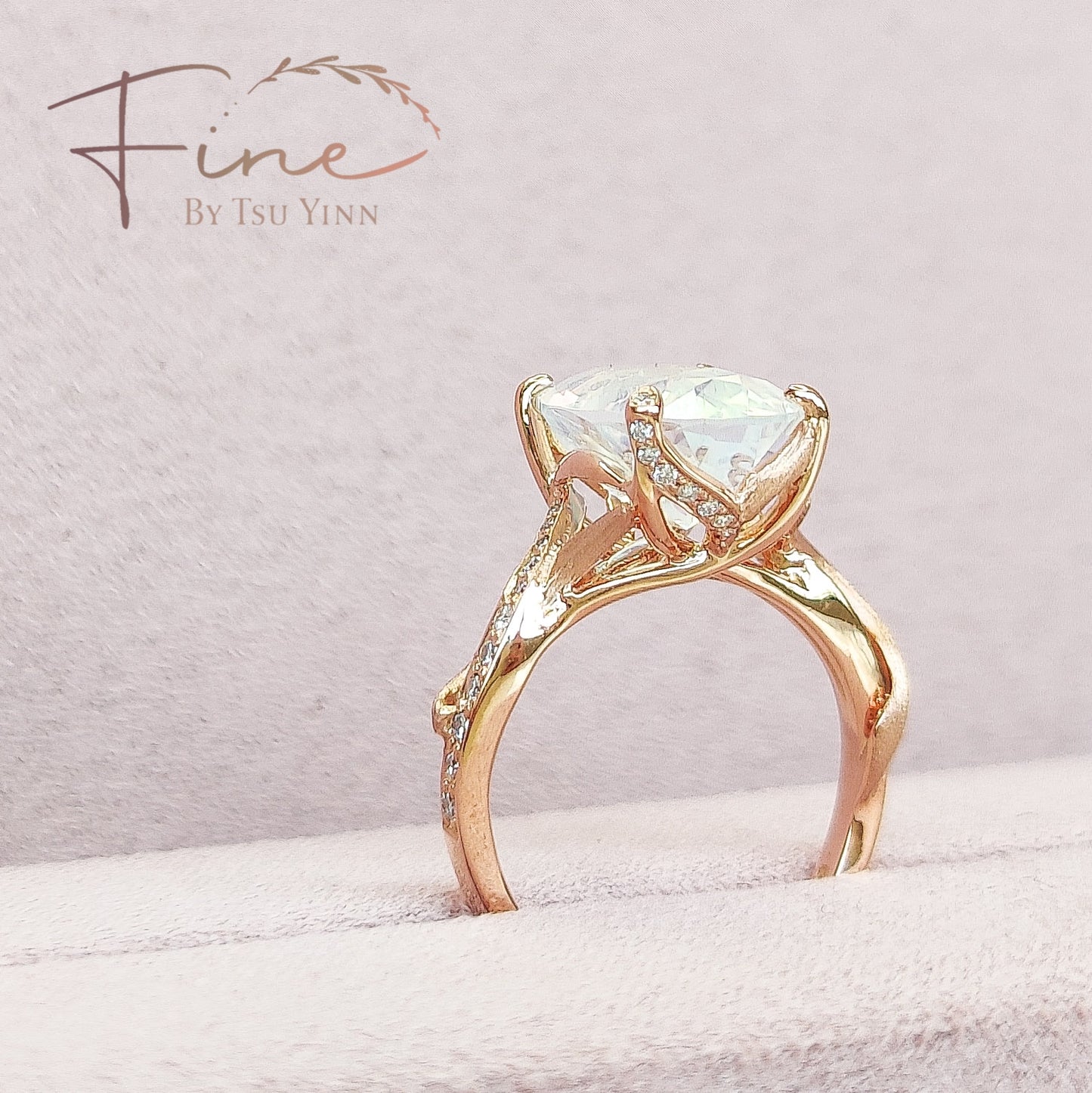 FBTY Zee Ring with Moonstone