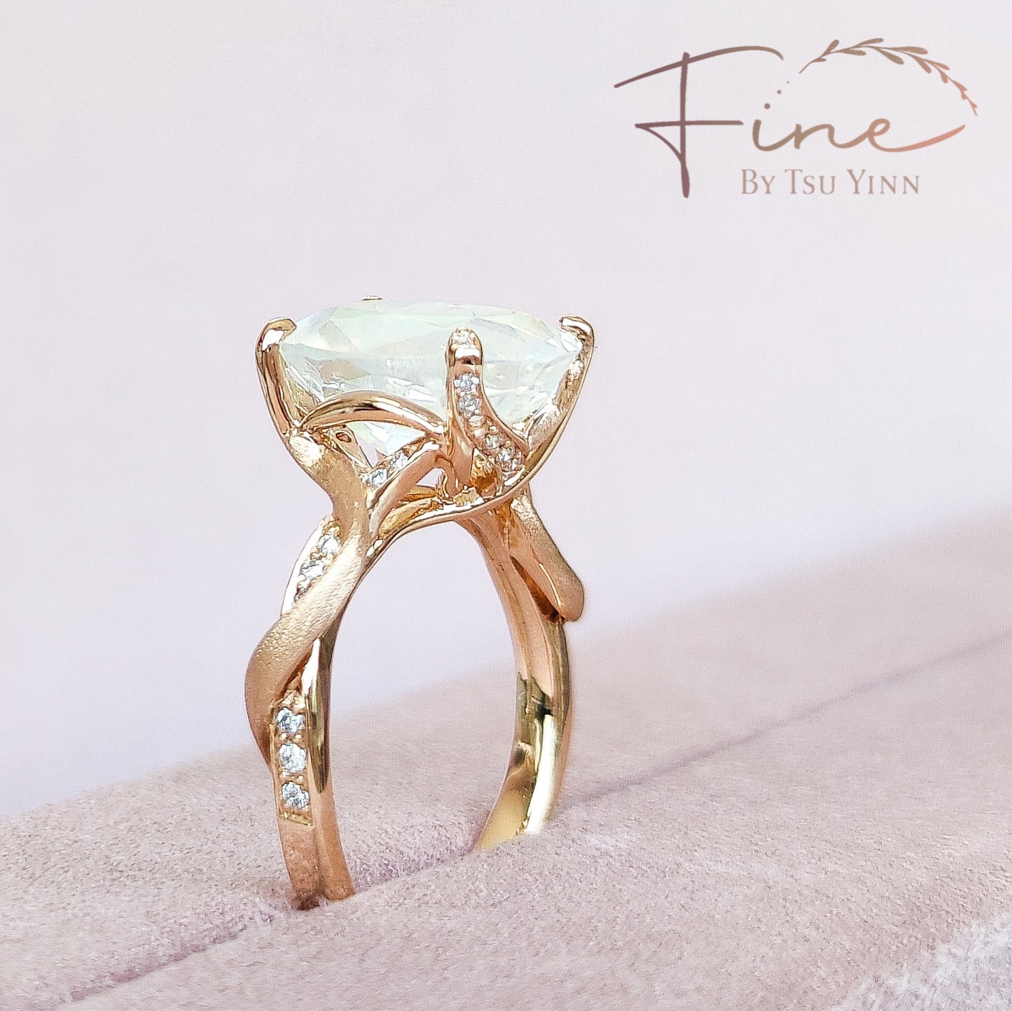 FBTY Zee Ring with Moonstone