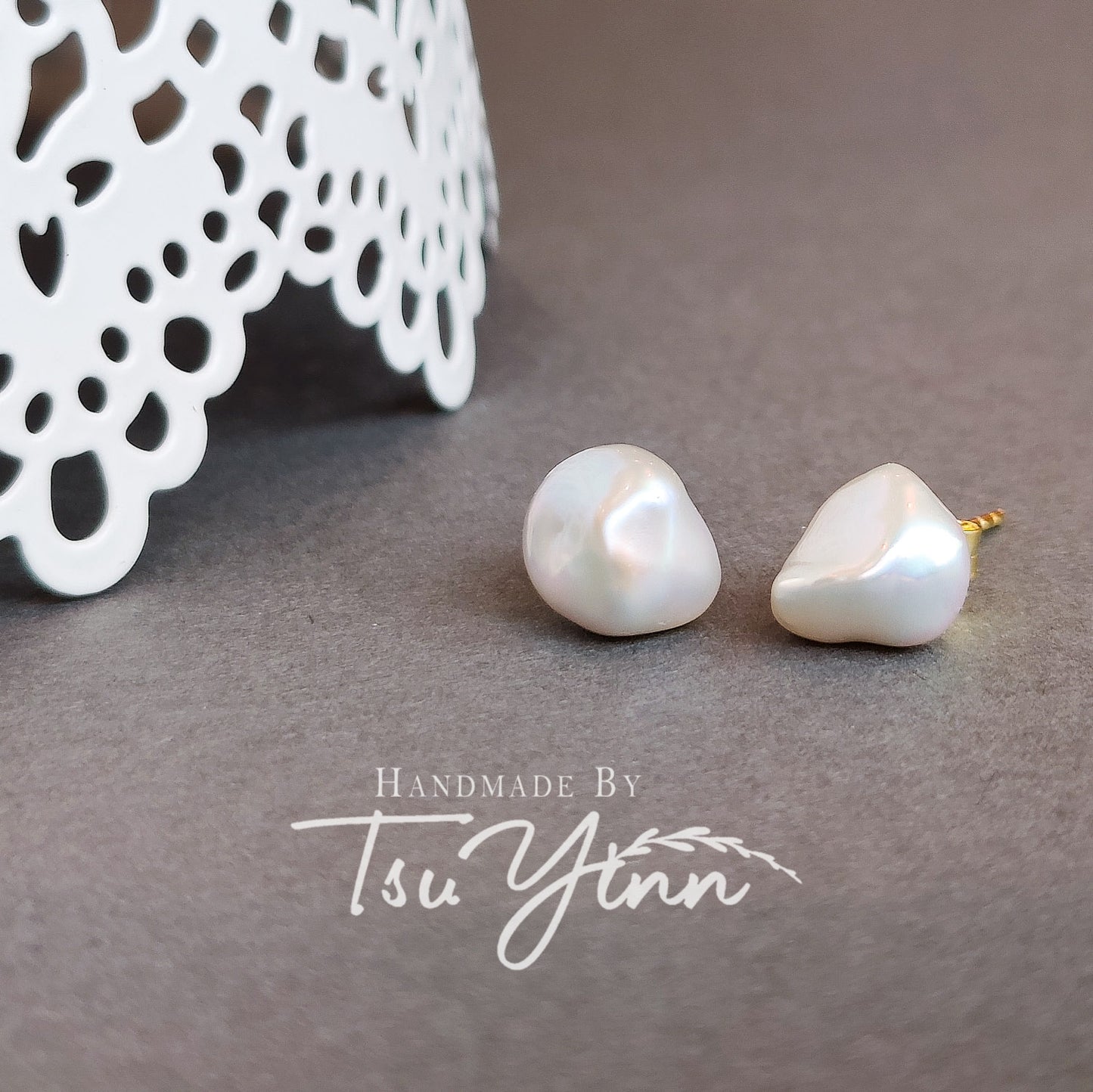 Simple Keshi Pearl Studs