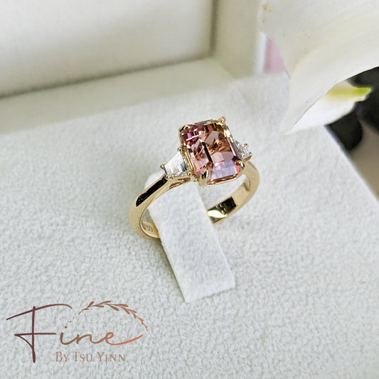 YG Sunset Tourmaline Ring with Trapezoid White Diamonds