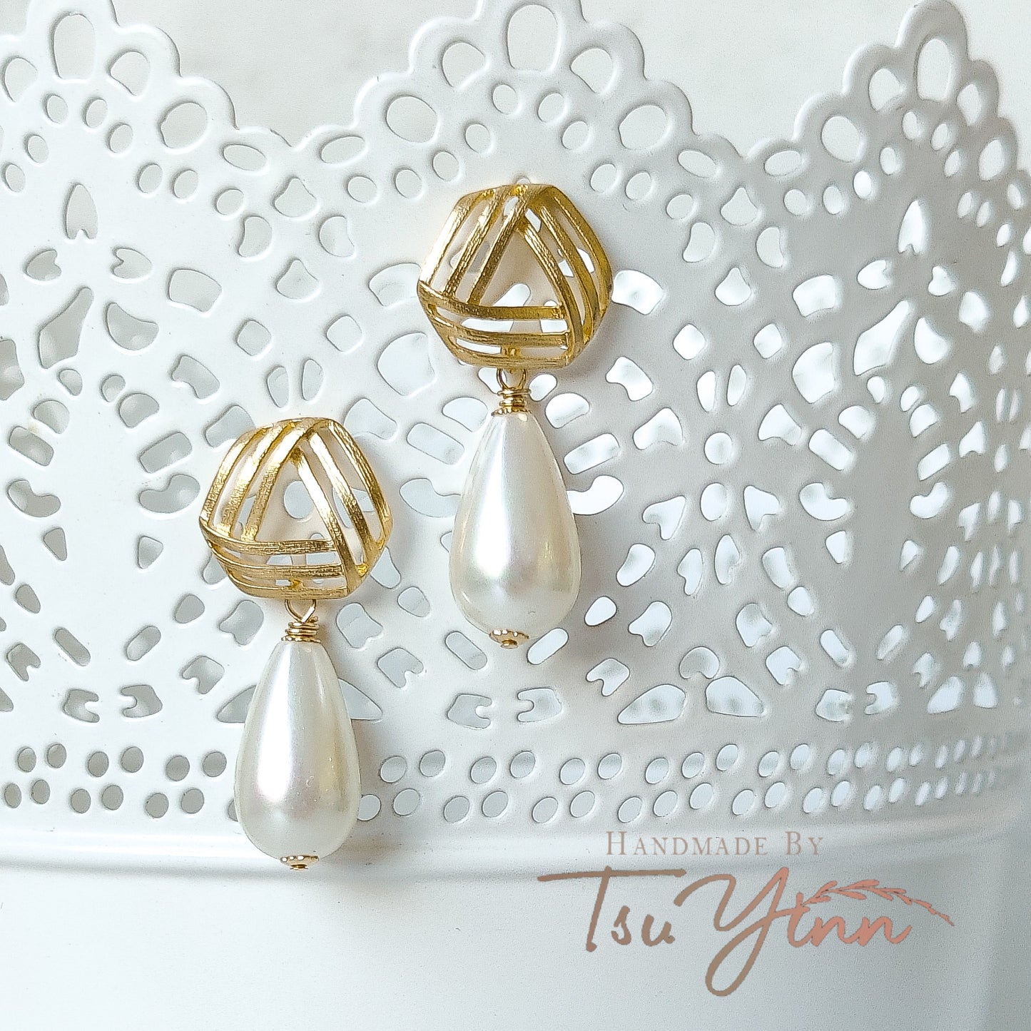 Katie Shell Pearl Earrings