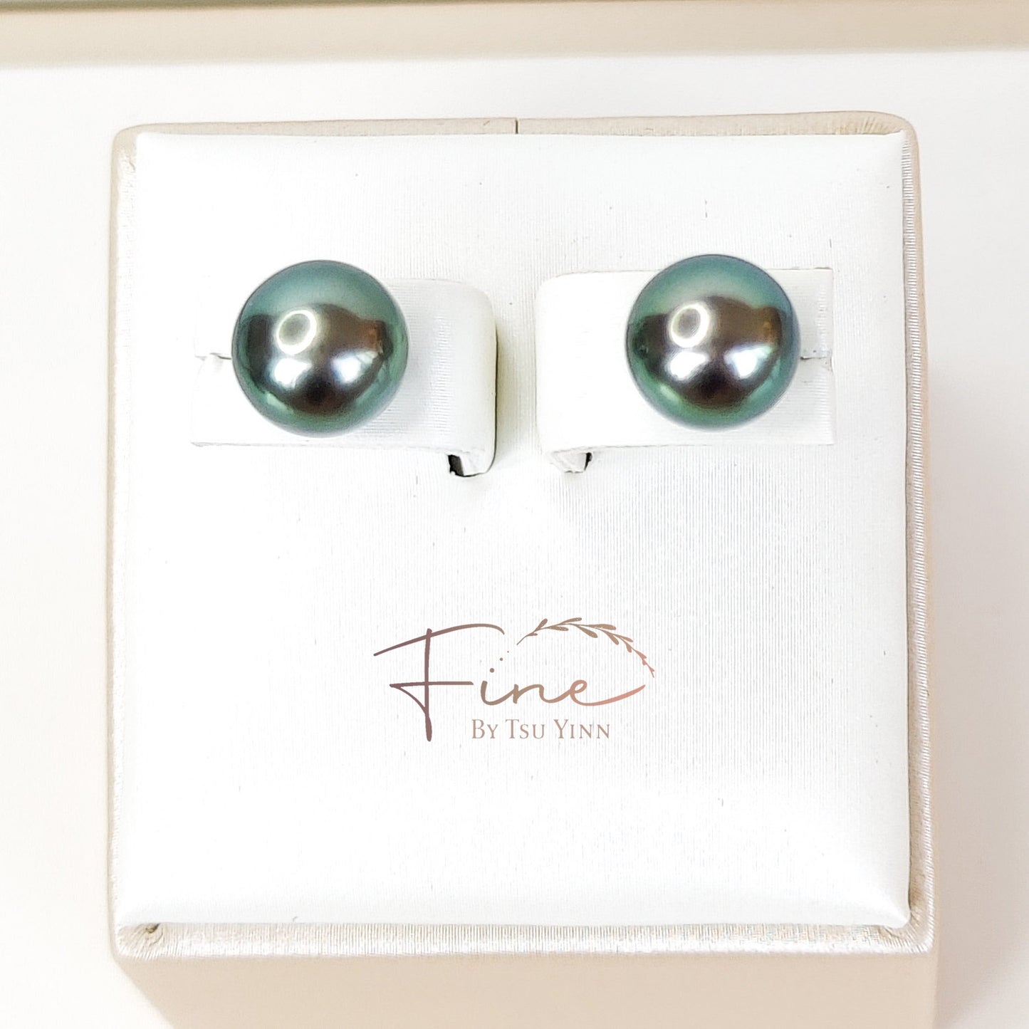RG Double Studs Round Icy Jadeite and Tahitian Pearls Earrings