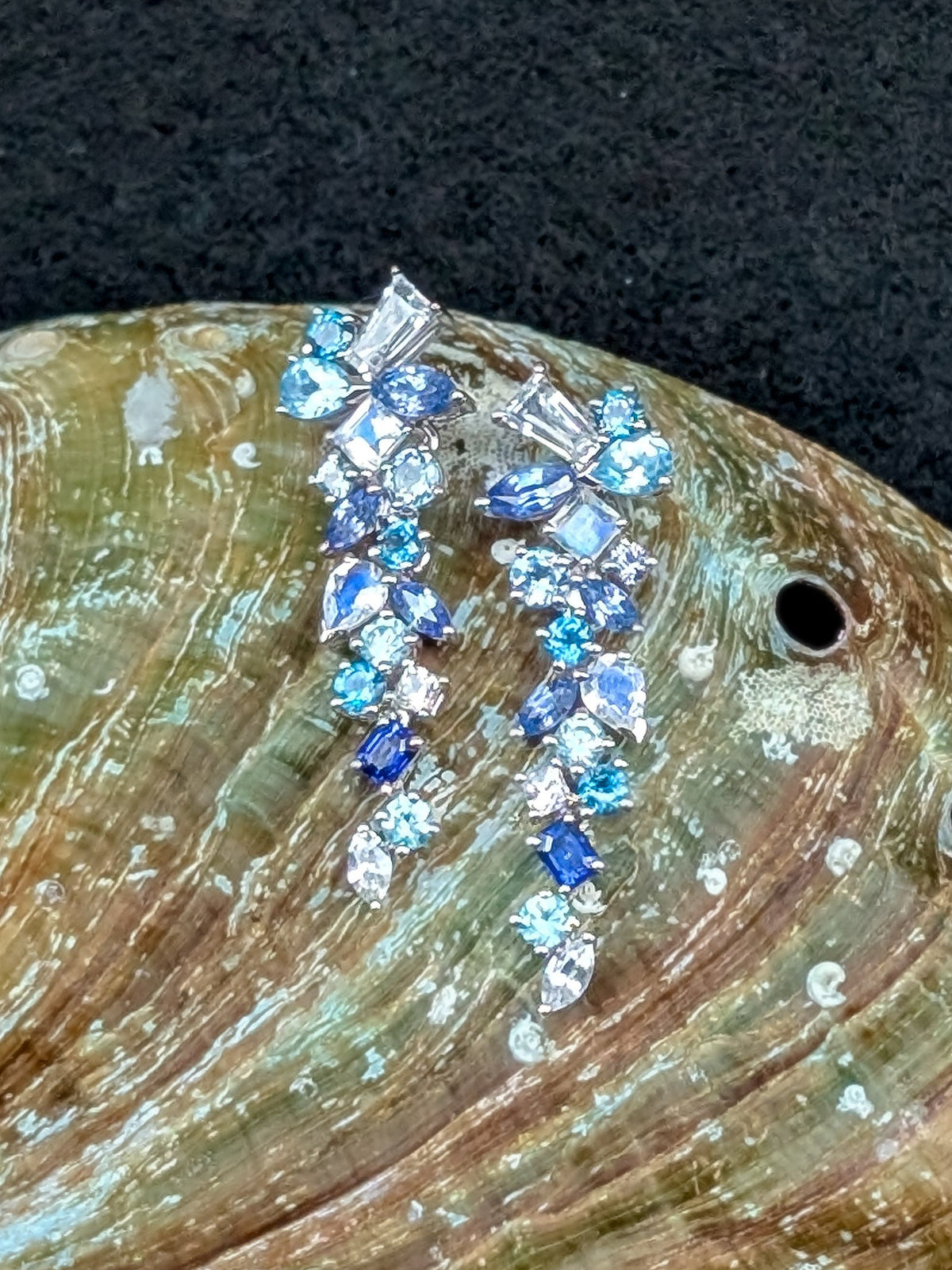 Messy Band Detachable Earrings (Blue Hues)