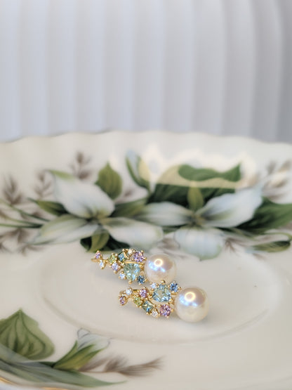 Akoya Pearl Messy Band Hook Earrings (Green Hues)