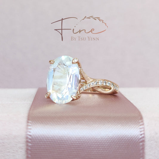 FBTY Zee Ring with Moonstone