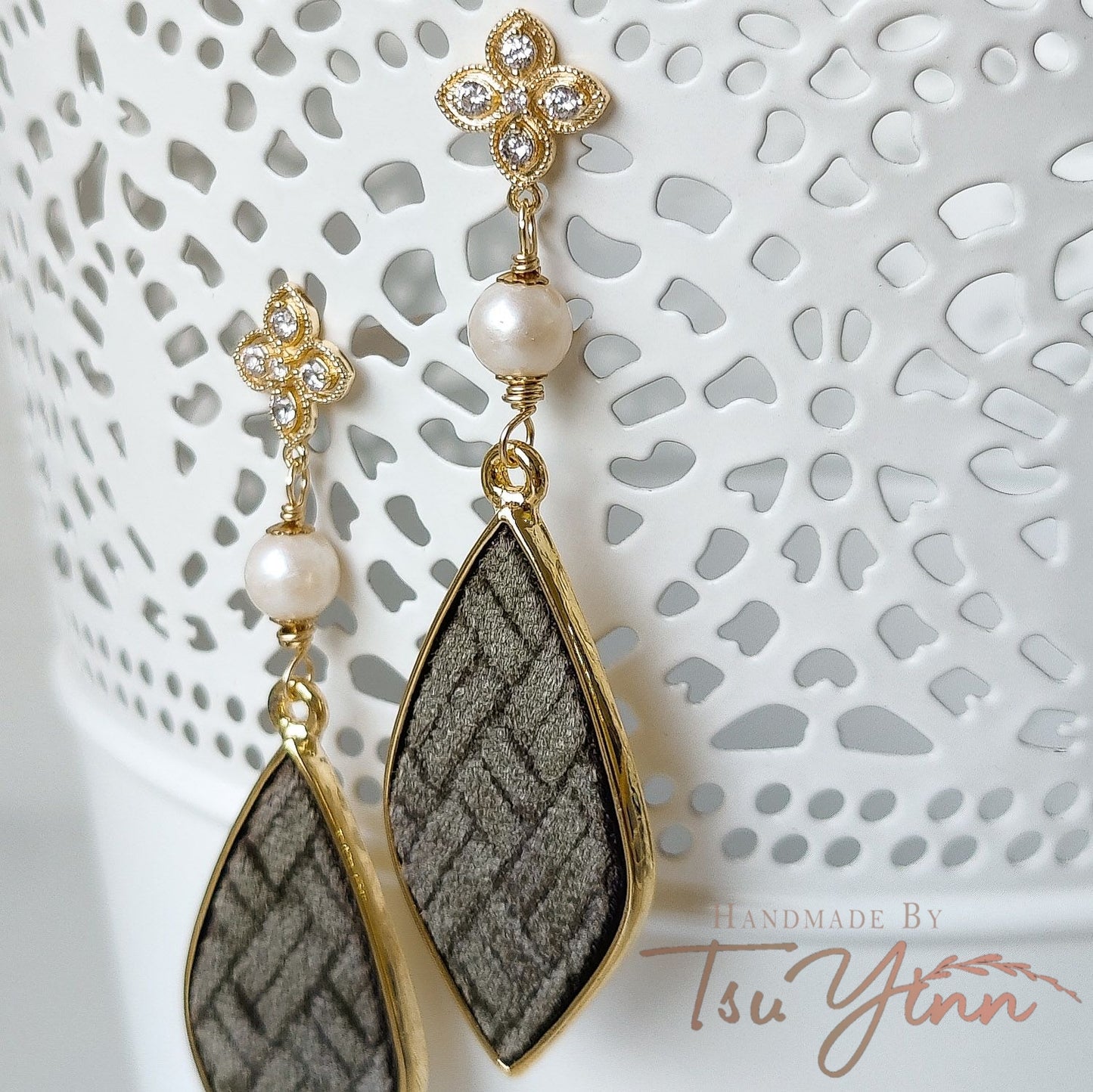 Straits Elegance Velvet Weave Earrings