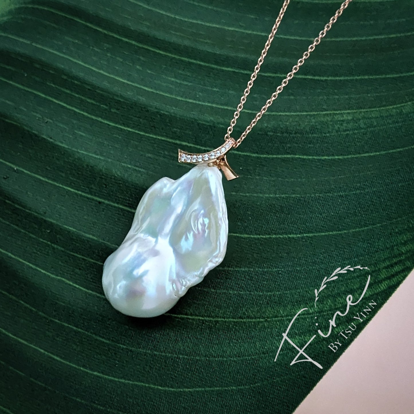 Baroque Pearl Pendant