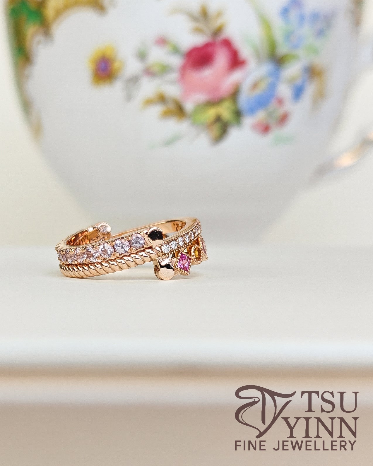 Swivel Ring with Spinels, Spessartite Garnets and Diamonds