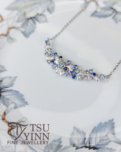 Noriko Necklace in White Gold