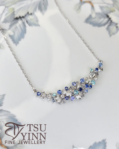 Noriko Necklace in White Gold
