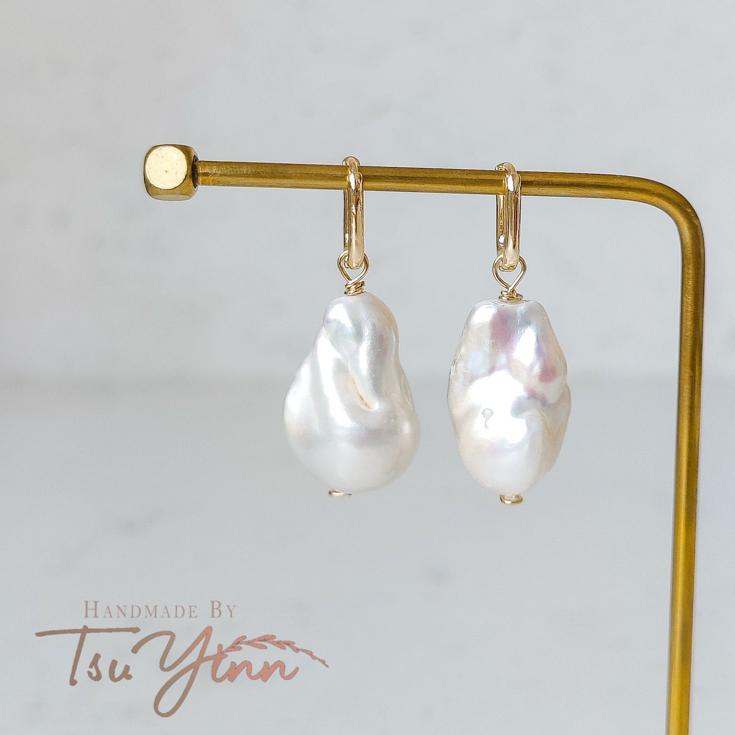 Set of 2 Huggies with Detachable White Baroque Pearl Earrings A