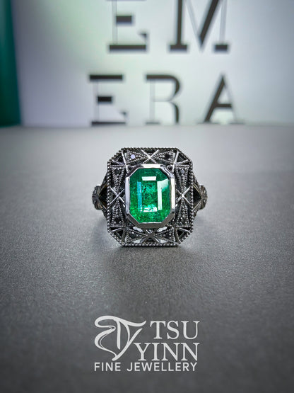 BG Emerald Ring